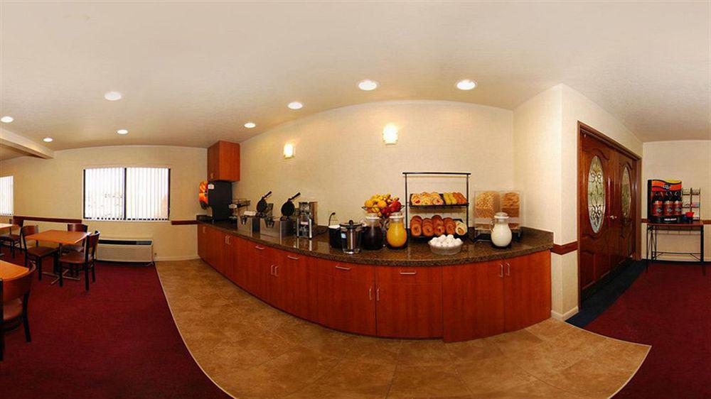 Econo Lodge Inn & Suites Санди Экстерьер фото