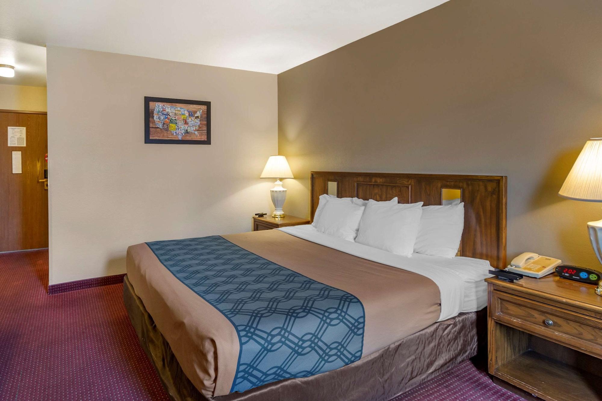 Econo Lodge Inn & Suites Санди Экстерьер фото