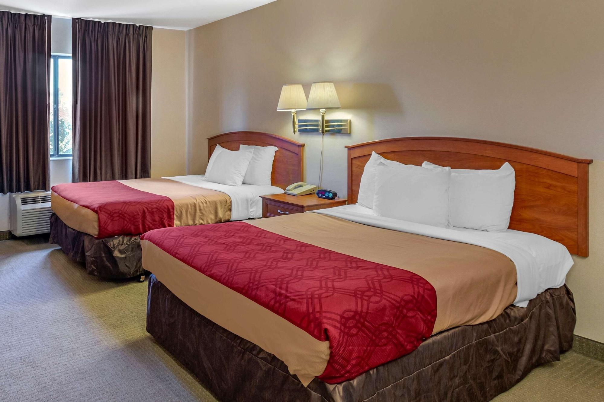 Econo Lodge Inn & Suites Санди Экстерьер фото