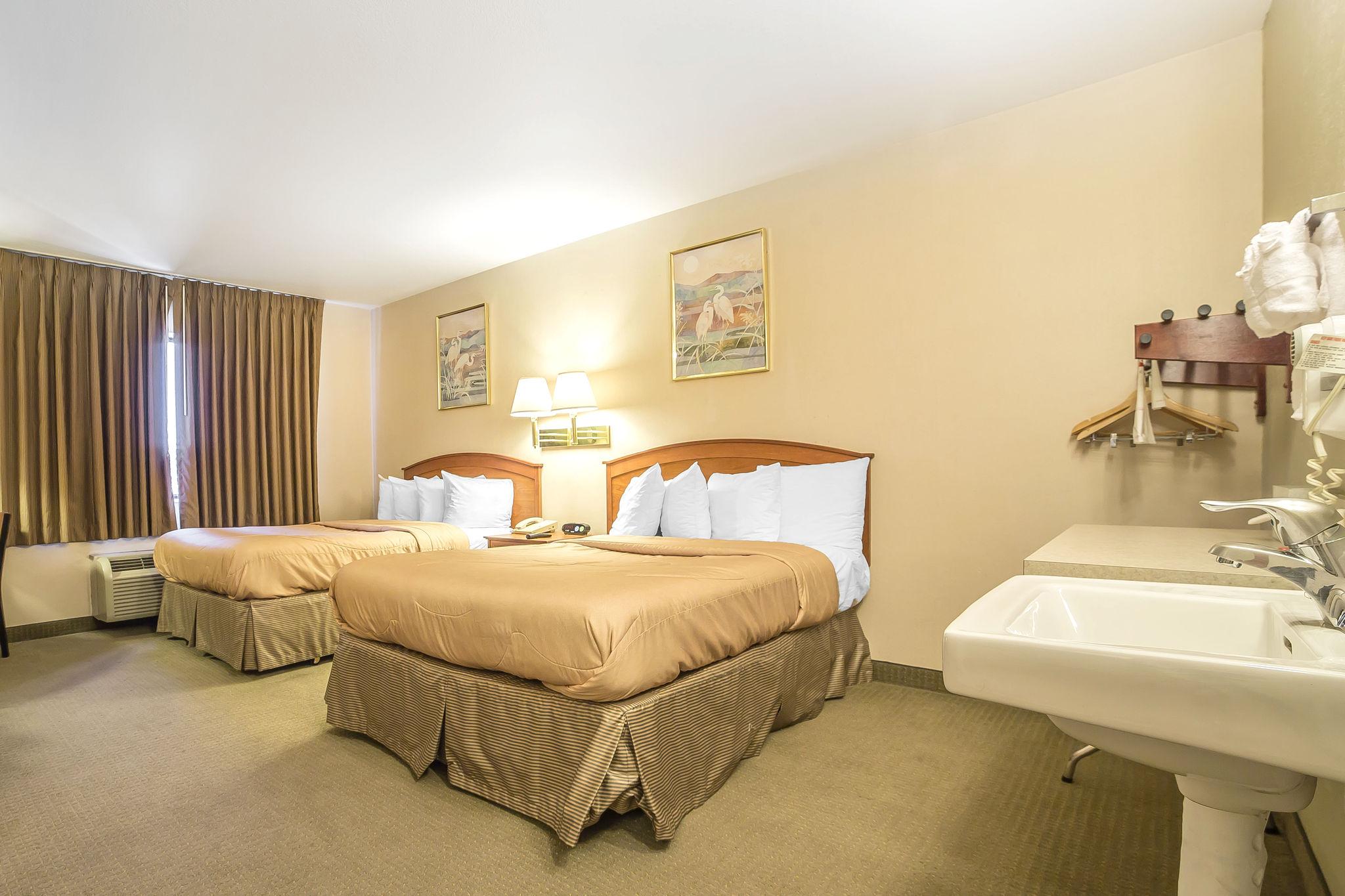 Econo Lodge Inn & Suites Санди Экстерьер фото