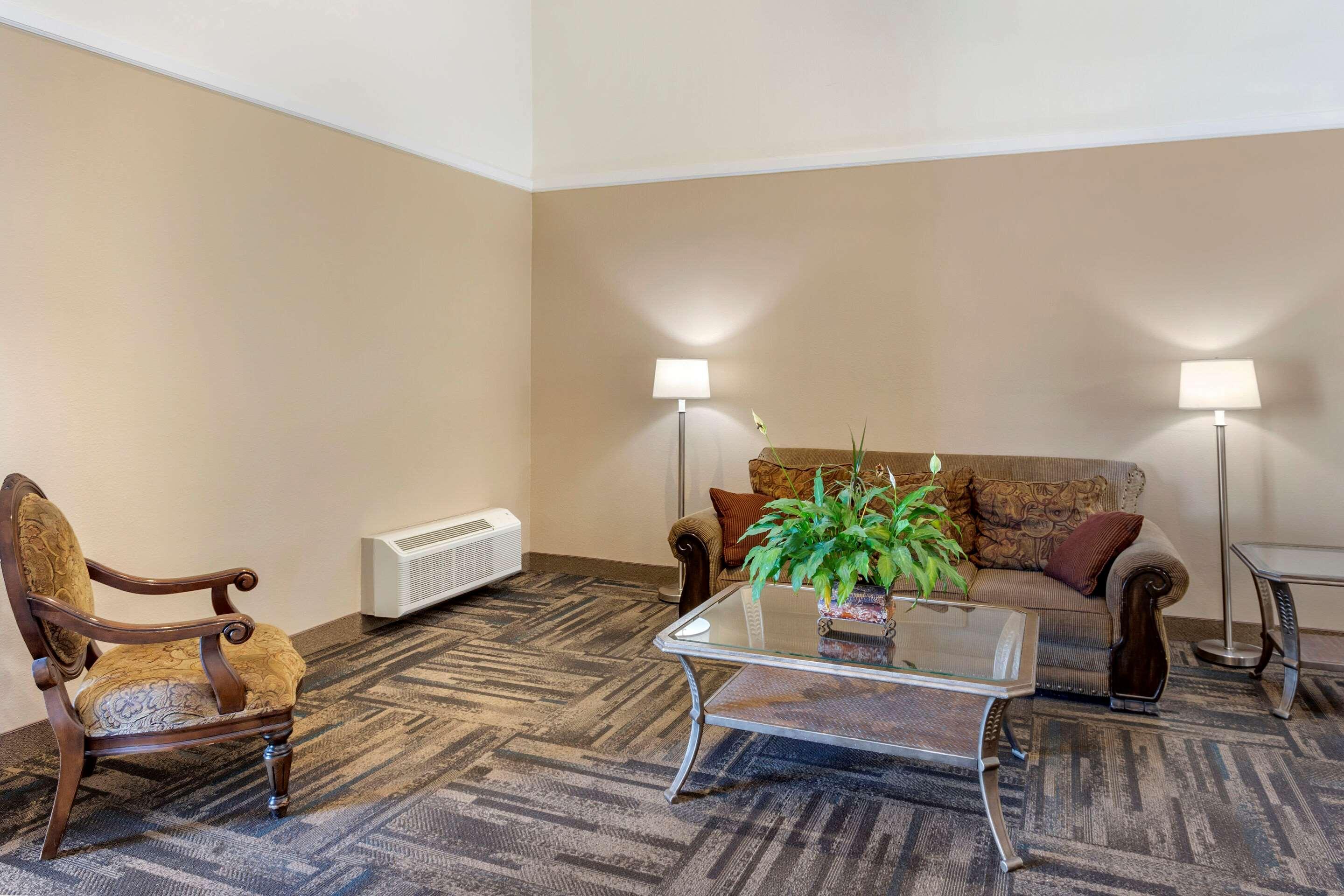 Econo Lodge Inn & Suites Санди Экстерьер фото