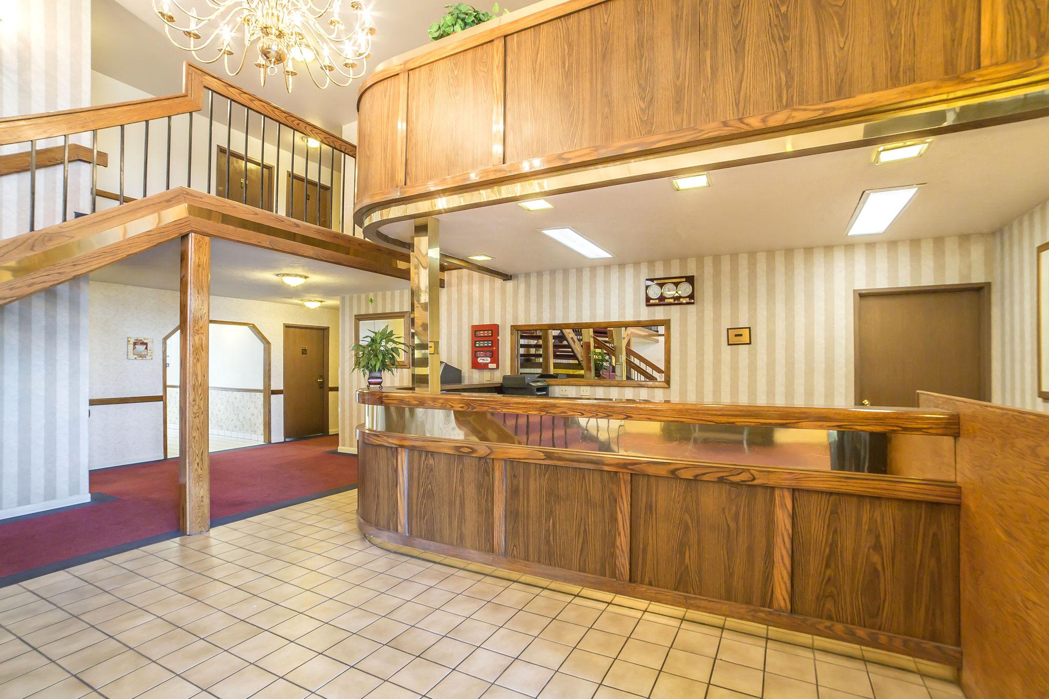 Econo Lodge Inn & Suites Санди Экстерьер фото
